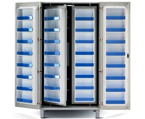 Armadio farmacia con mobiletto